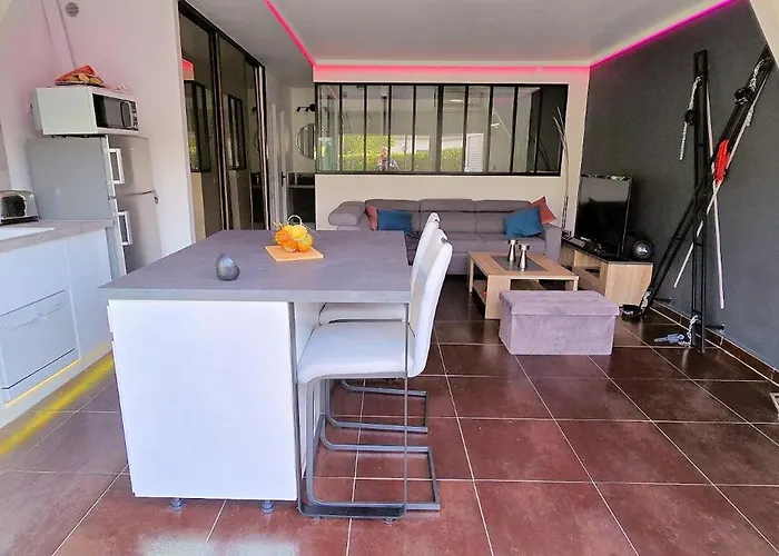 Daulis Port Nature 1 * アグド